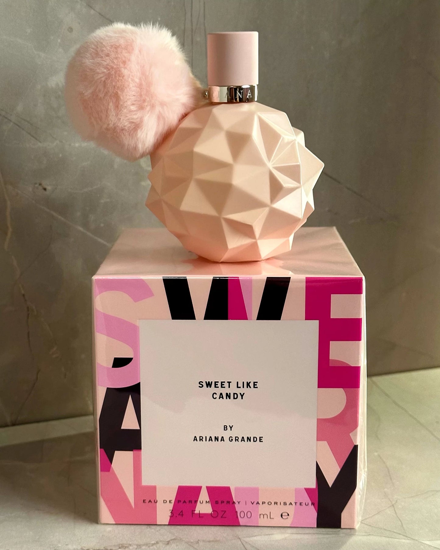 Ariana Grande sweet like candy