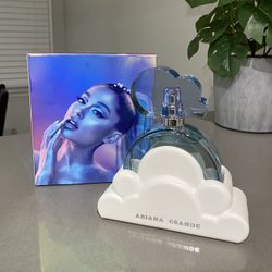 Ariana grande cloud